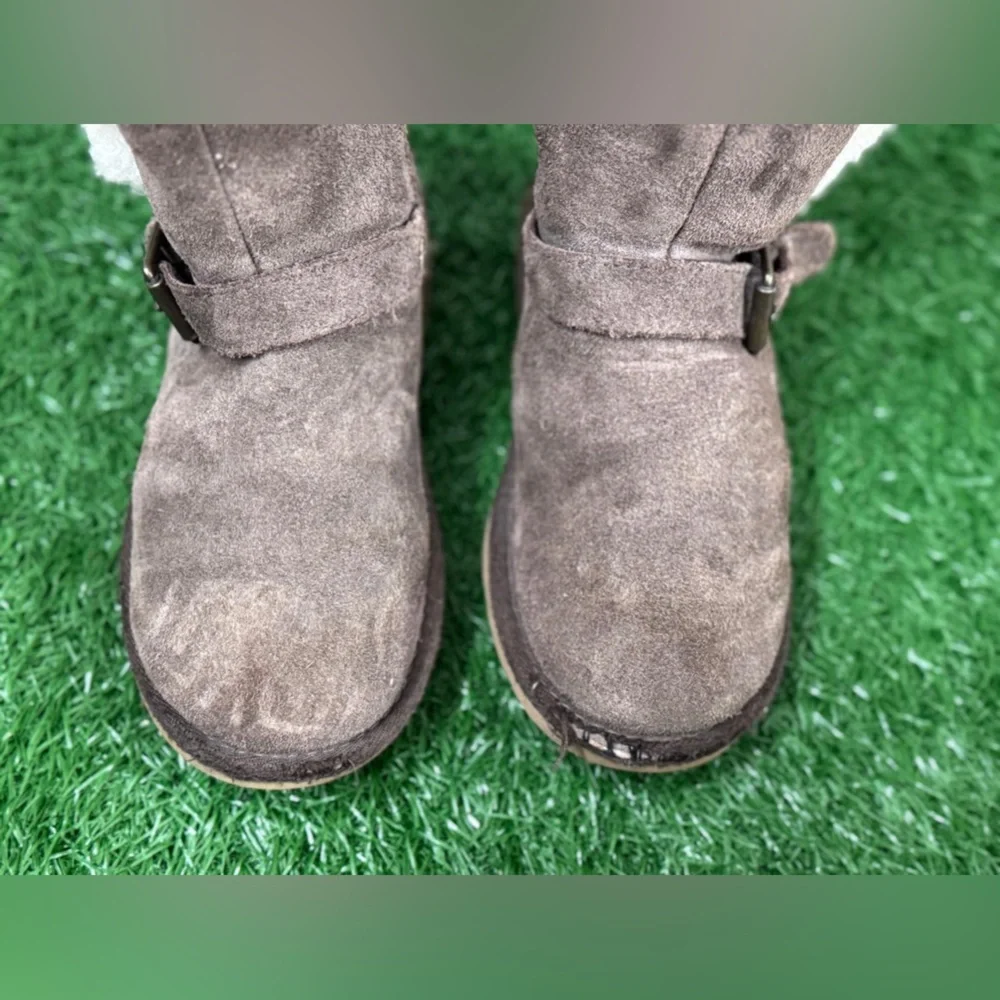 Ugg Magda 1017352K Brown kids‎ Water Resistant Boot Size 13